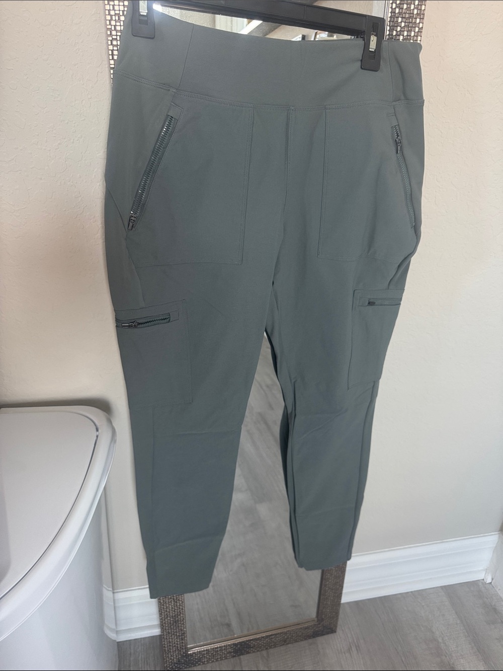Athleta Headlands Joggers